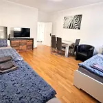 Bs Comfort Zentral-apartment 3*